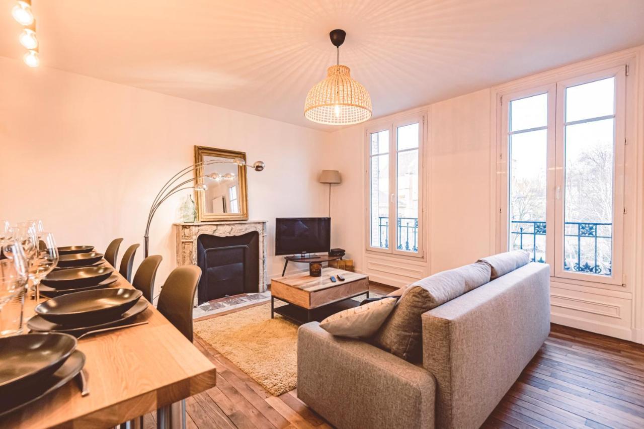 Charme De L'Ancien Pour Cet Appartement Entierement Renove Dans L'Hypercentre De Reims Exterior foto